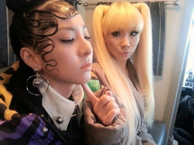 File:2NE1-happy-bts.jpg