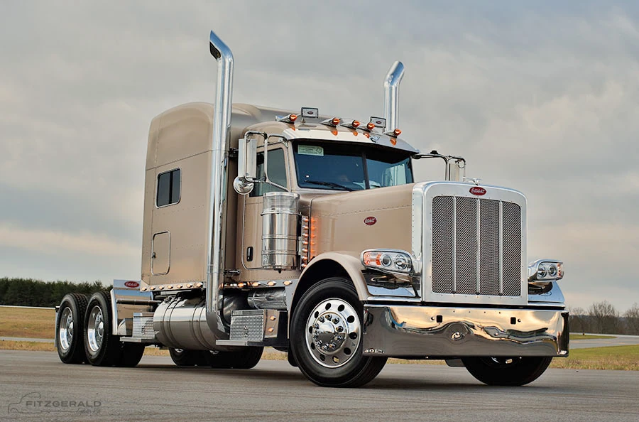 Image Fitzgeraldgliderkitspeterbilt389raisedroof24.jpg
