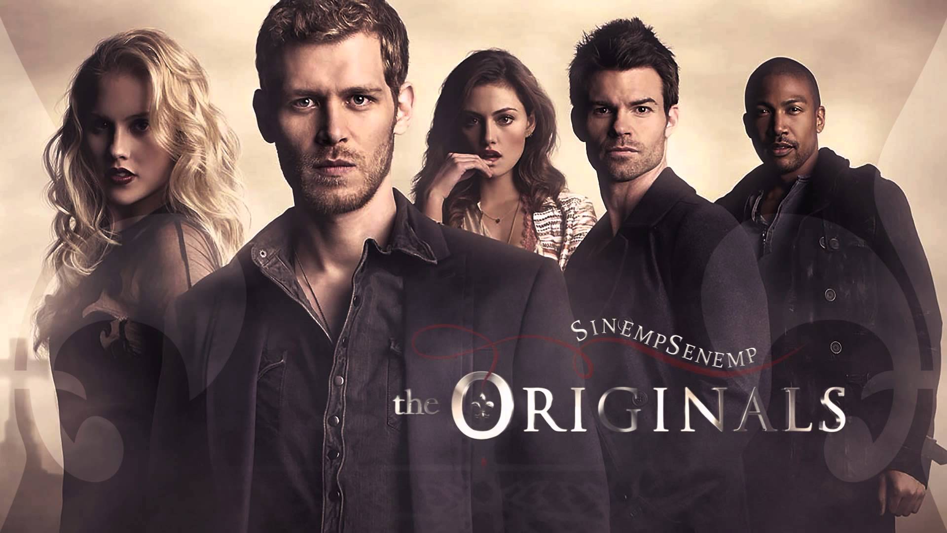 Klaus e Elijah Mikaelson com demais personagens do elenco de The Originals.