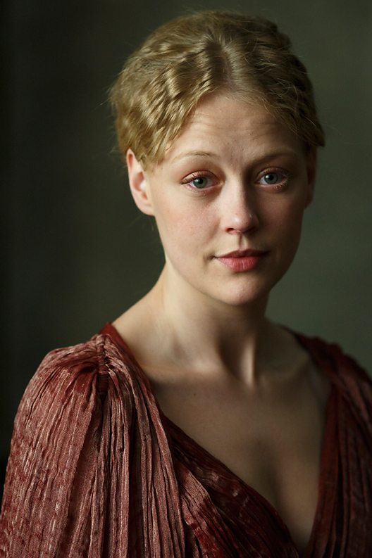 queen jocasta as a tragic character Later he saves thebes from the riddle of the sphinx and marries the widowed queen jocasta jocasta’s character is to a tragic end like oedipus. queen jocasta as a tragic character Later he saves thebes from the riddle of the sphinx and marries the widowed queen jocasta jocasta’s character is to a tragic end like oedipus.