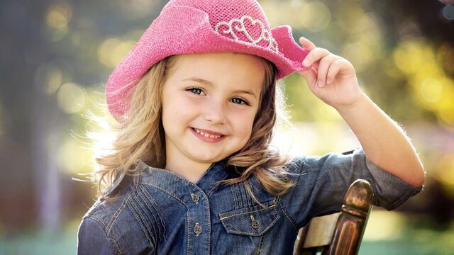 cute girl with hat wallpapers
