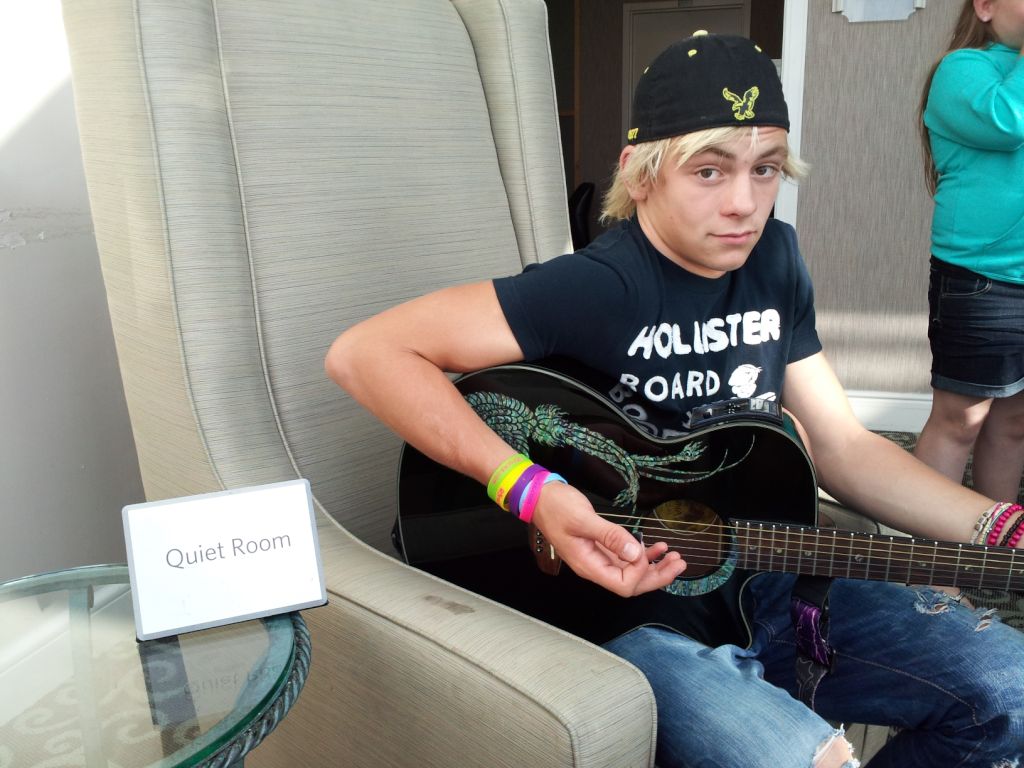 Image Ross Lynch 1 Austin And Ally Wiki Fandom