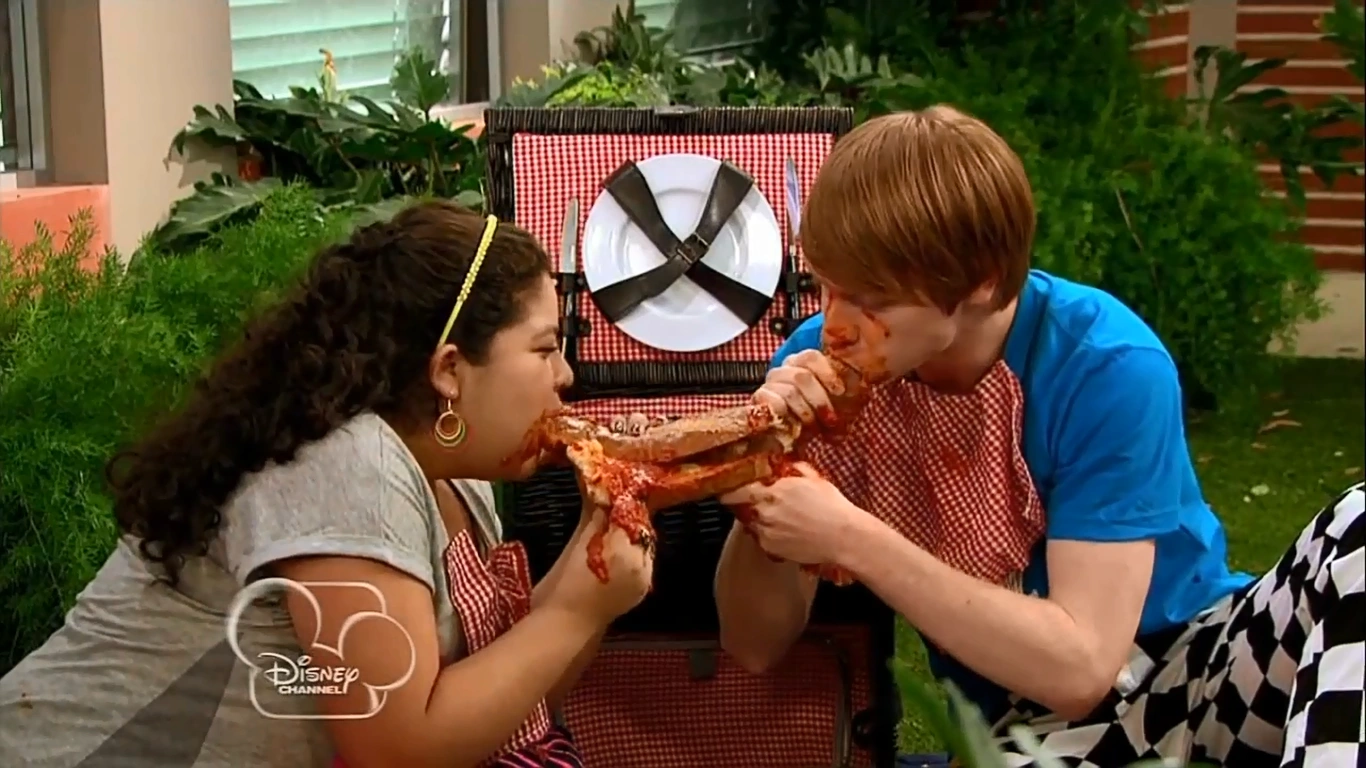 is kayta dating austin and ally