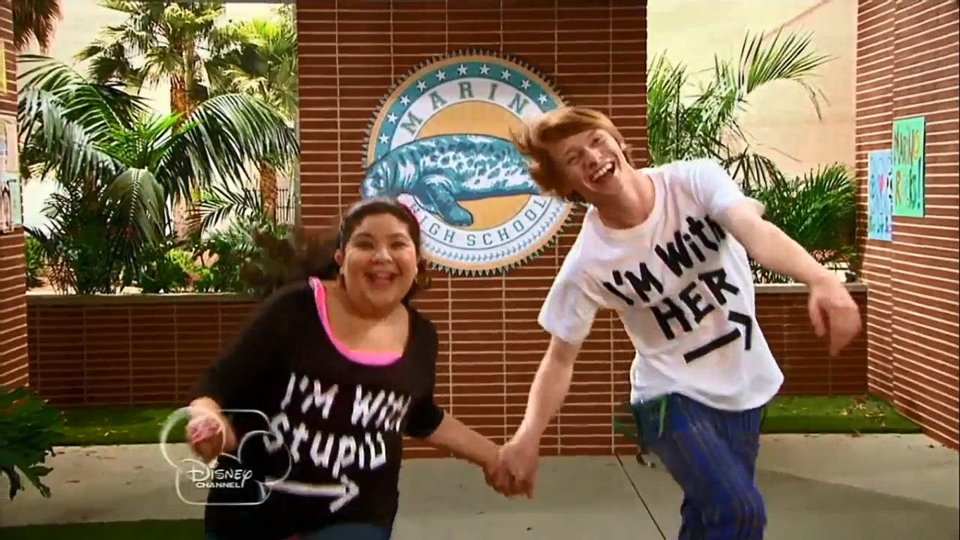 Who is dez from austin and ally dating