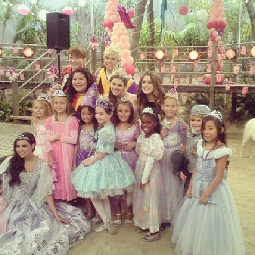 Image - Photo copy.jpg | Austin & Ally Wiki | FANDOM powered by Wikia