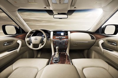2011-Nissan-Patrol-4small