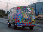 VW Bus T1 in Hippie Colors