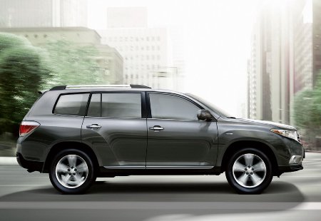 2011-Toyota-Highlander-Carscoop-14small