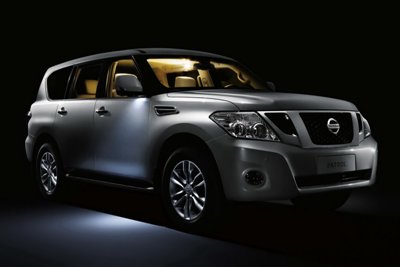 2011-Nissan-Patrol-7small