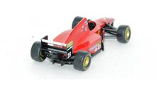 B7403150-FEC3-405B-ACDC-96C083C17FBA
