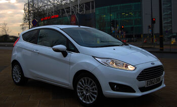 2013-ford-fiesta-front