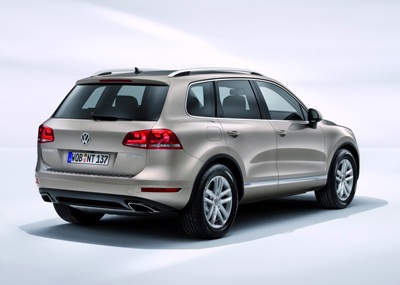 2011-Volkswagen-Touareg-14458small