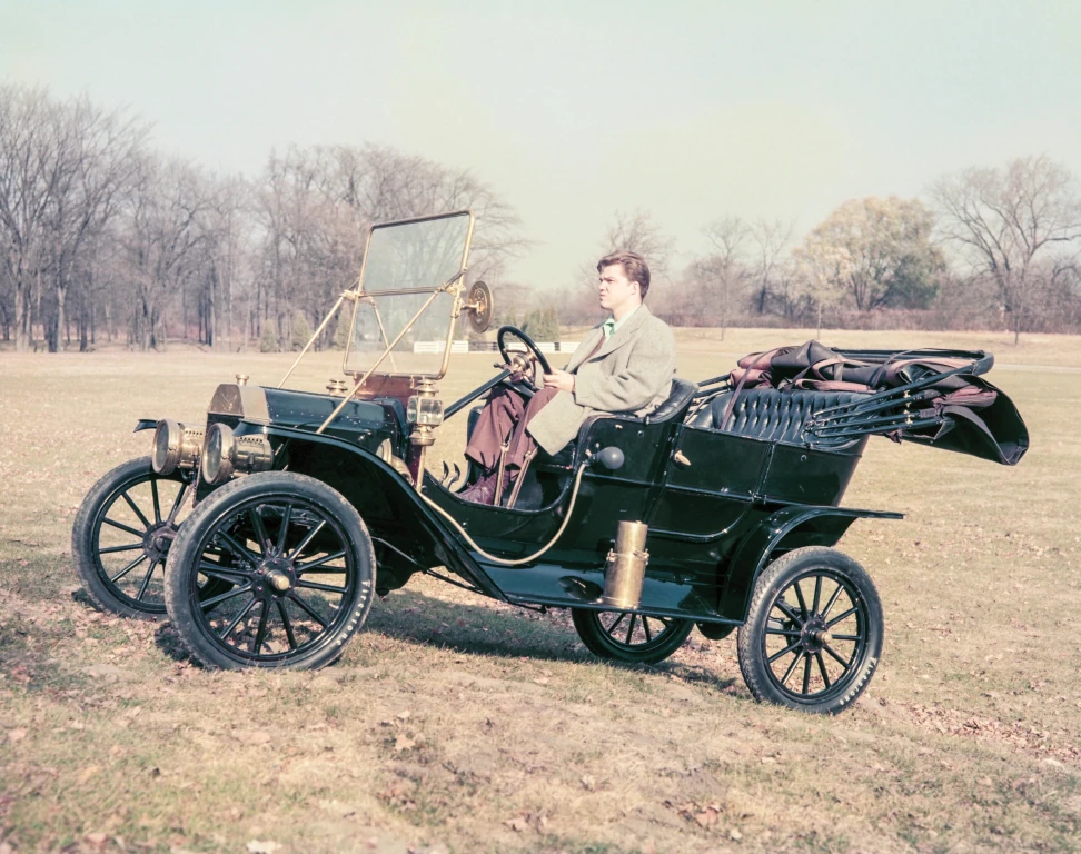 Автомобиль ford t