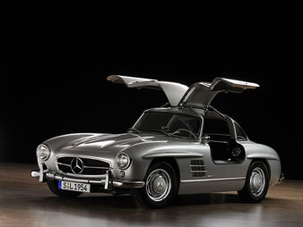 Mercedes-benz-300sl-gullwing-replica-by-gullwing-gmbh 100181687 l
