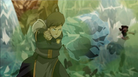 Korra congelando las granadas