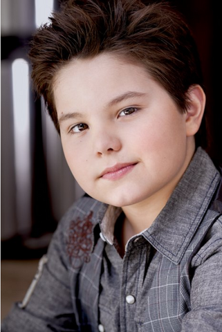 File:Zach Callison.png