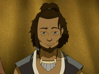 Hakoda sonriendo
