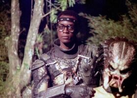 Kevin-peter-hall-plays-the-title-character-in-predator-and-predator-2