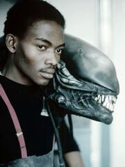 Bolaji-Badejo-alien-01