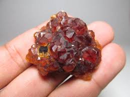 how is garnet mined