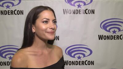 Actress Inbar Lavi Sings Hanson's "MMMBop," Also Talks About 'Prison Break'