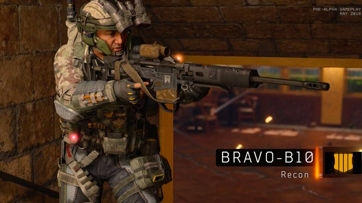 A Play of the Match shot of Recon. It showcases just how much flair he has on his helmet.