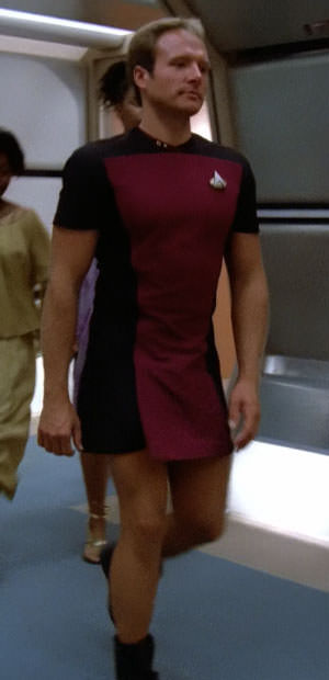 star-trek-man-in-skirt