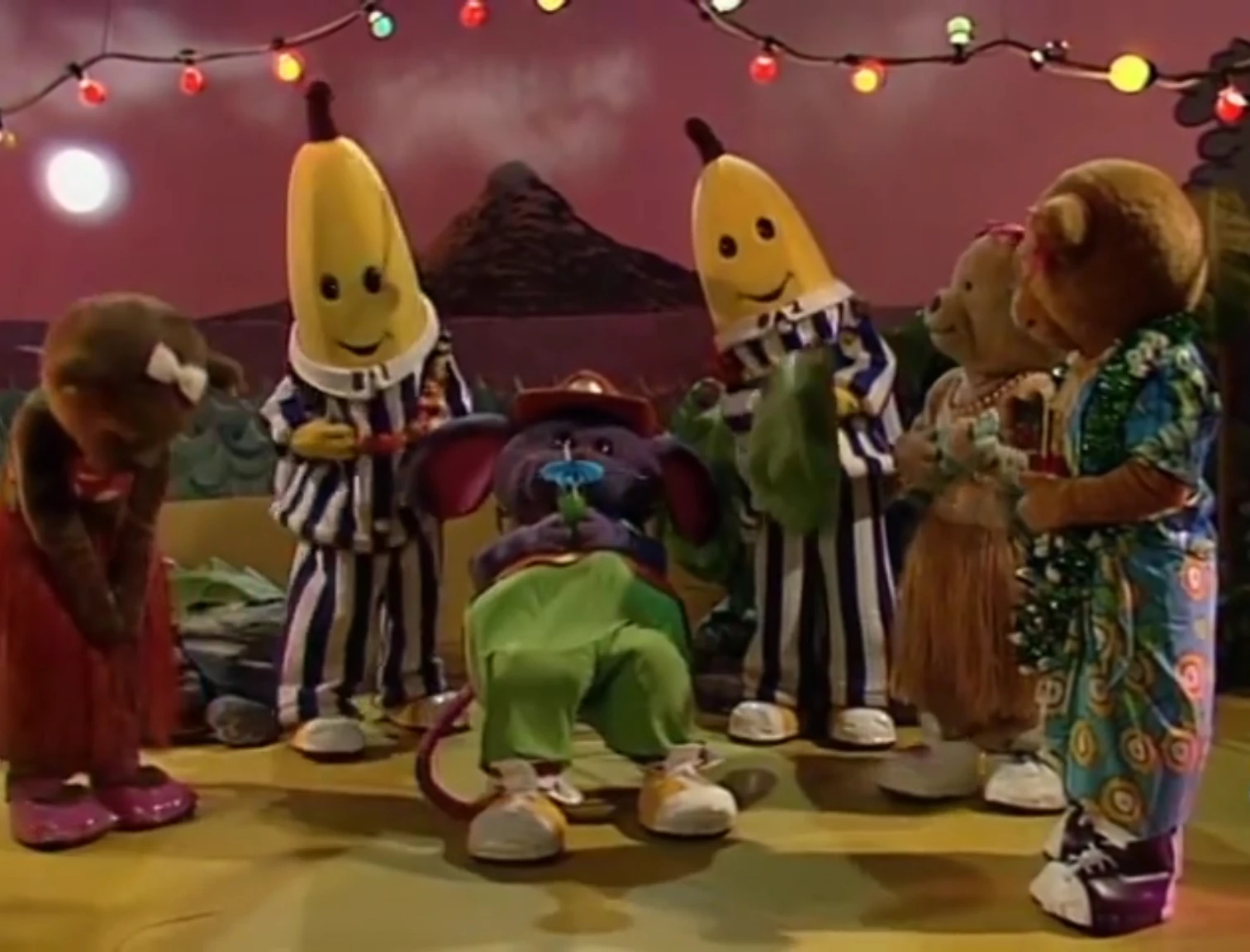 Rat Post Bananas in Pyjamas Wiki Fandom