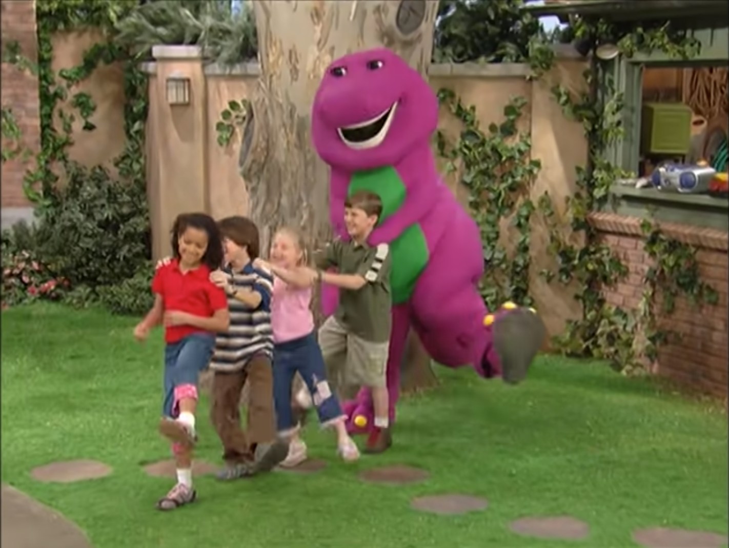 barney min dancing ballet