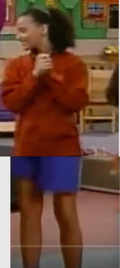 Image - Fridays is Kim's Knees! Kim wore the shirt in A ...