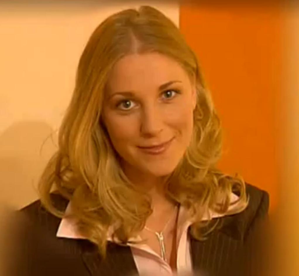Amanda | Basil Brush Wiki | FANDOM powered by Wikia