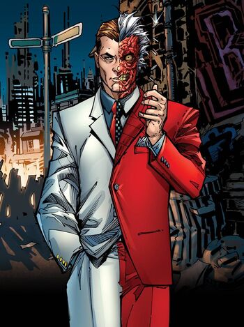 تو-فیس (Two-Face) .  - بتمن