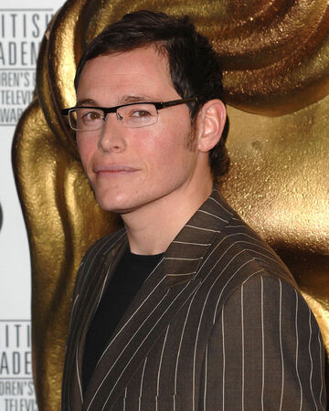 Burn Gorman | Batman Wiki | Fandom