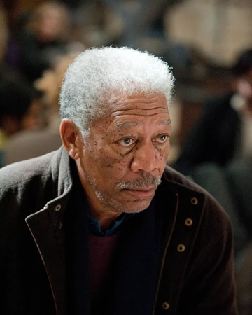 Resultado de imagen de lucius fox the dark knight rises