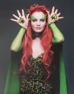 Poison Ivy | Batman Wiki | FANDOM powered by Wikia