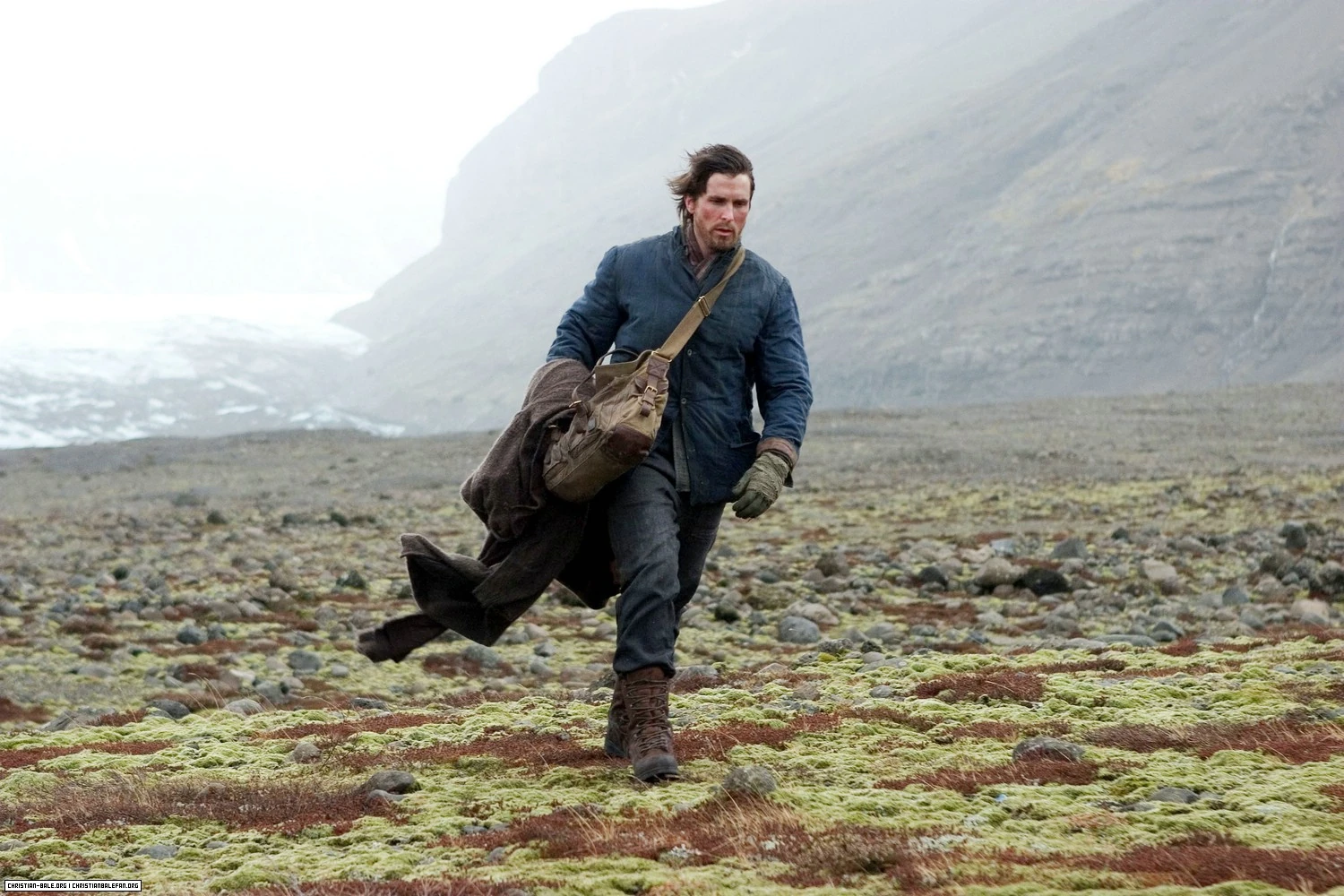 Image Traveling bruce.jpg Batman Wiki FANDOM powered by Wikia