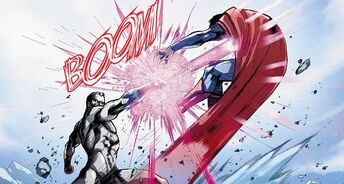 Injustice - Gods Among Us (2013-) 032-004