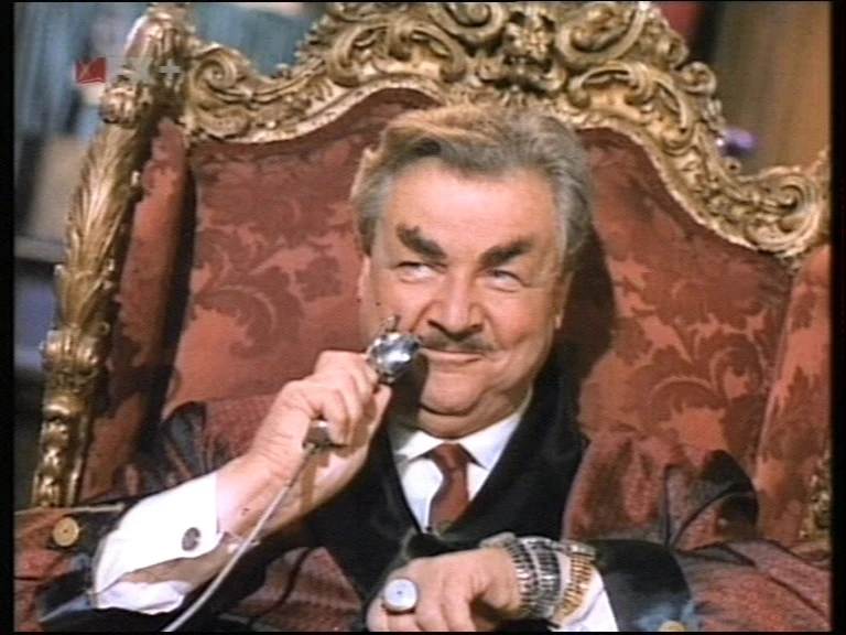 Clock King (Walter Slezak) Batman Wiki FANDOM powered by Wikia