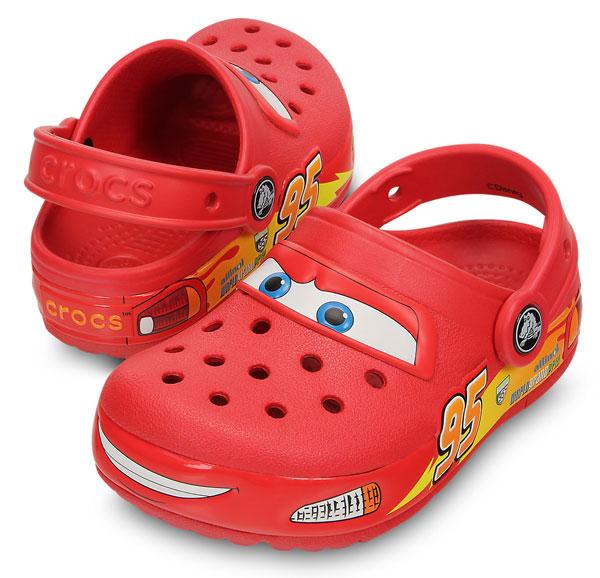 crocs black lightning