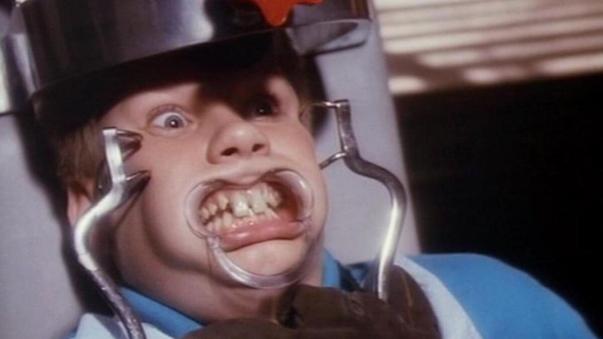 Eerie, Indiana kid in dentist chair