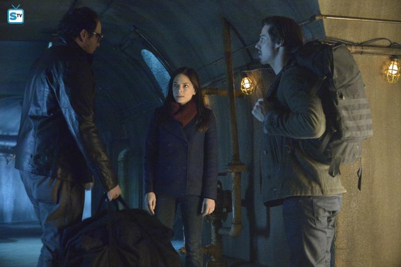 Le Tueur De L Ombre Saison 2 Wikipedia Haute trahison | Wiki Beauty And The Beast | Fandom