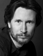 Jonathan Aris