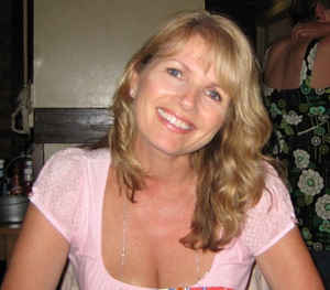 2denise gyngel