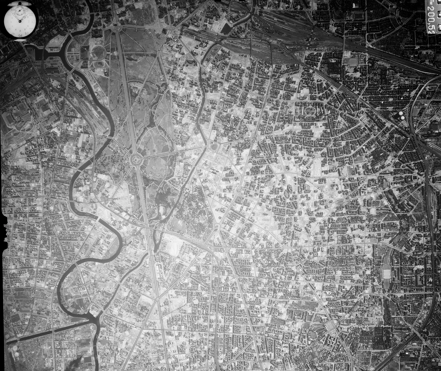 Bild Luftbild berlin 1944 klein.jpg BerlinWiki FANDOM powered by