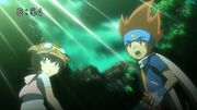 Gingka y Madoka sorprendidos por el poder de la maniobra especial de Yu