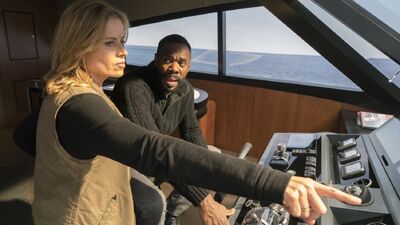 'Fear the Walking Dead' Season 3B: Madison and Strand Up to Their 'Old Hijinks'