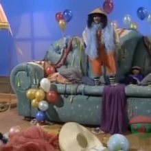 Pinch To Grow An Inch Big Comfy Couch Wiki Fandom