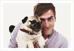Tumblr mfggxtKY661reidsgo6 250