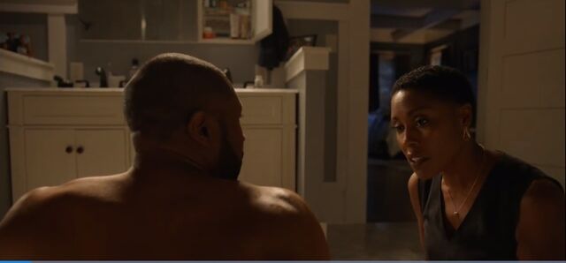 File:BL-1x02-Screencap-14-Lynn-Jefferson.jpg