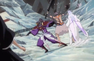 Senbonzakura saves Sode no Shirayuki